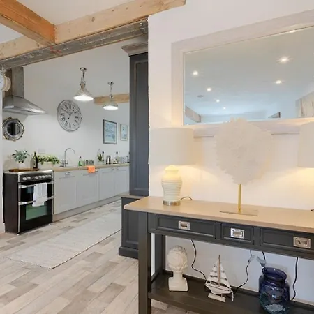 Holland House No3 Holiday home Clarecastle